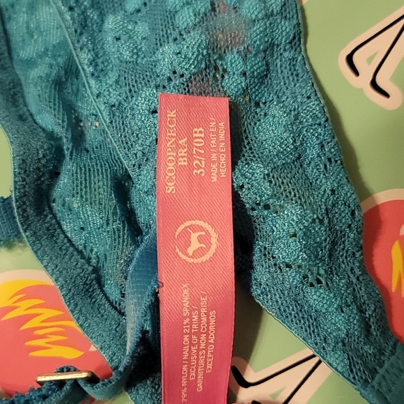 Victorias Secret Pink bra, 32A - Picture 4 of 4